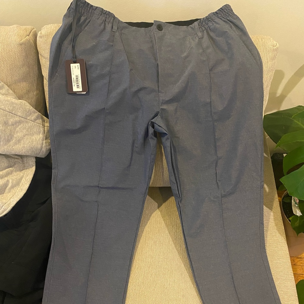 NWT Kith Elinngton tech pants